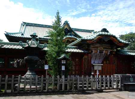 1627（寛永4）年に建立された「上野東照宮」