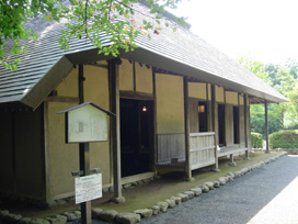 古民家の旧有山家住宅。江戸時代(18世紀前半)の建物と推定